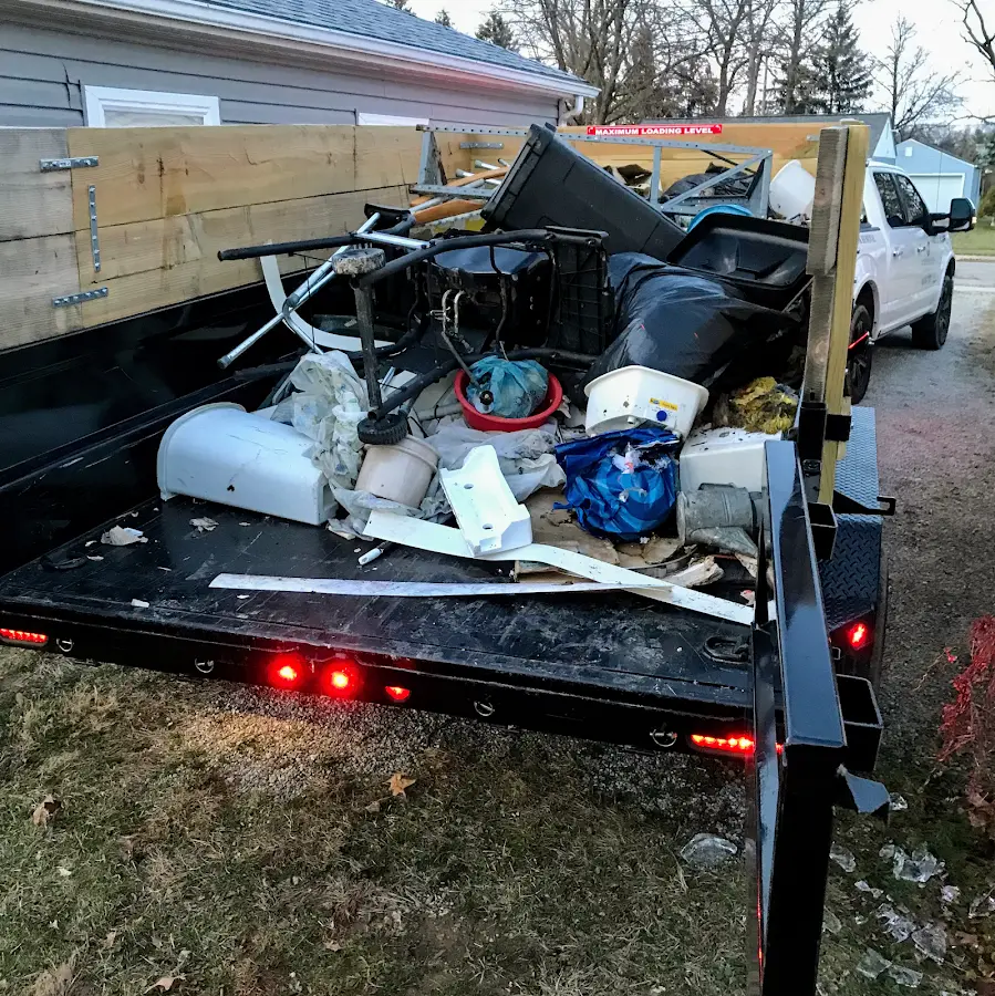 Roll-off dumpster delivered to a residential driveway in Thermalito